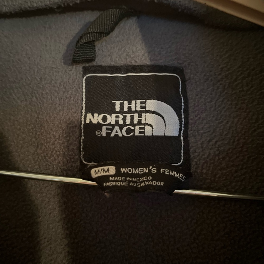 North face jacket - Picture 3 of 4
